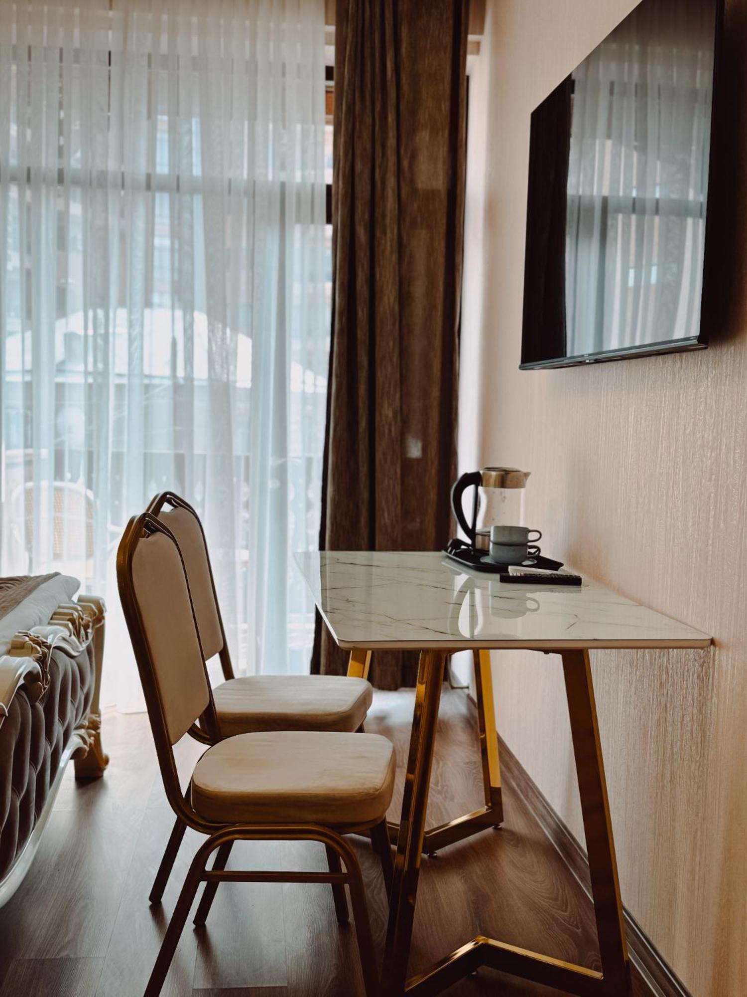 יירבאן Armenia Hotel מראה חיצוני תמונה
