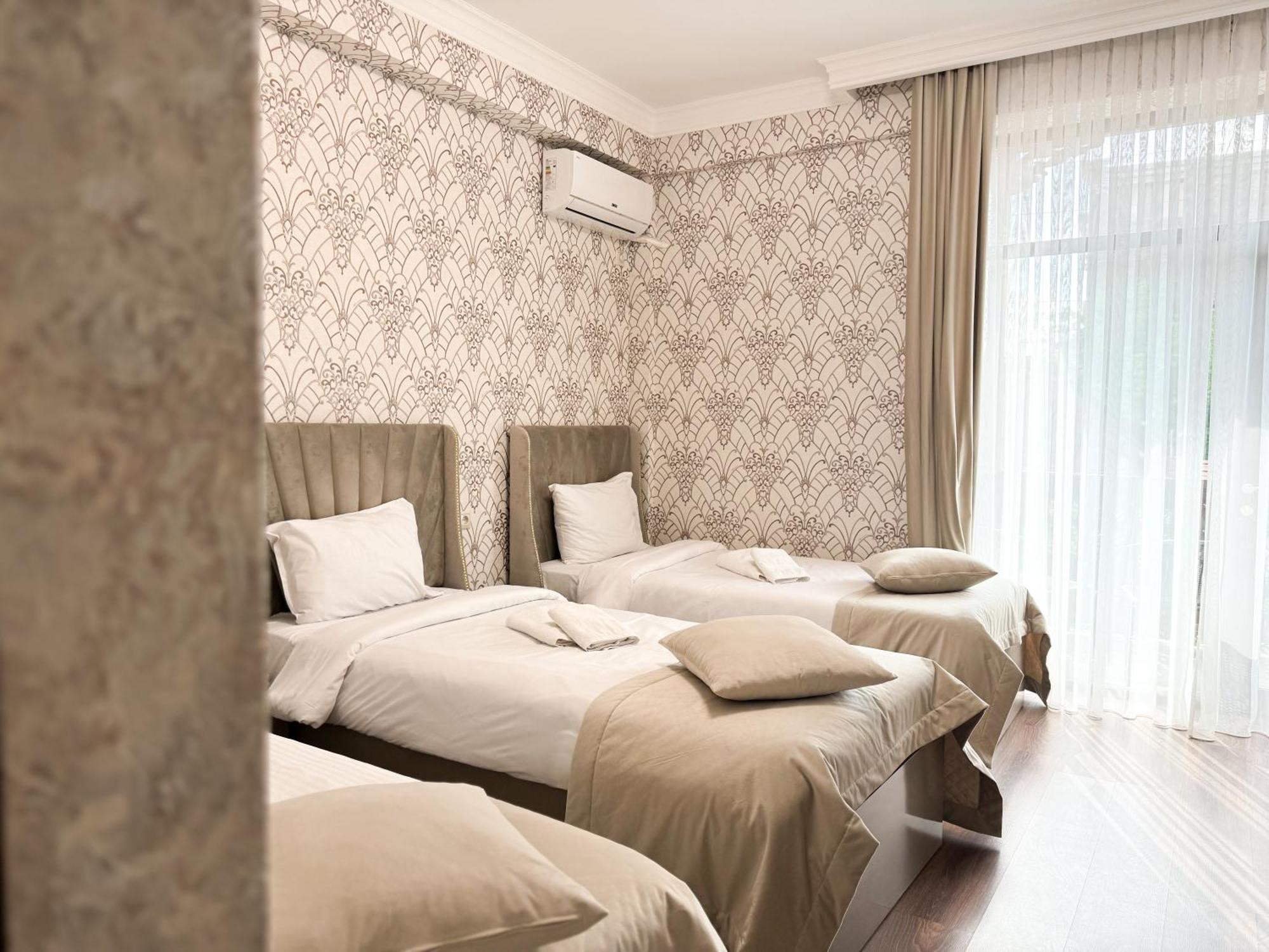 יירבאן Armenia Hotel חדר תמונה