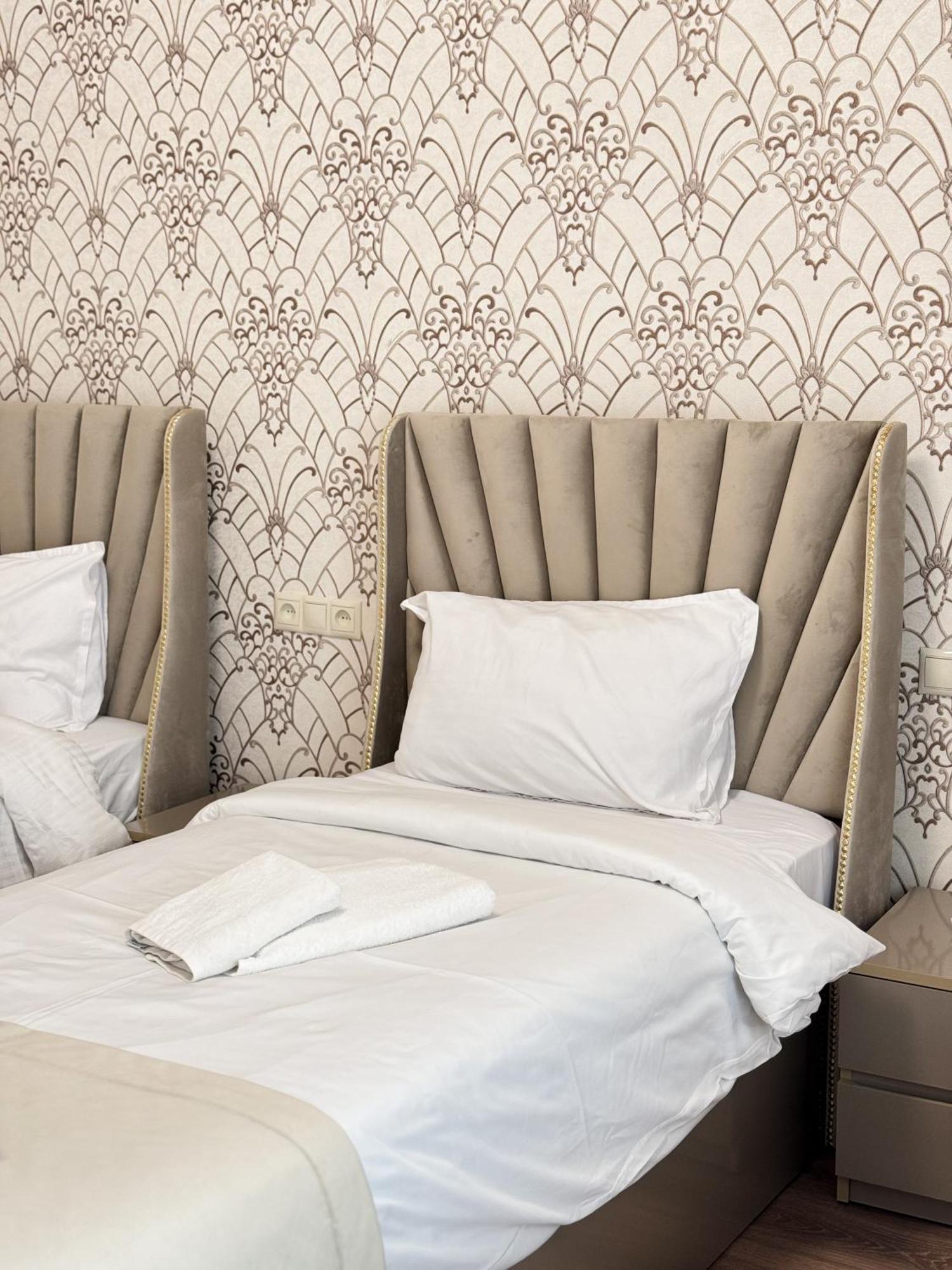 יירבאן Armenia Hotel מראה חיצוני תמונה