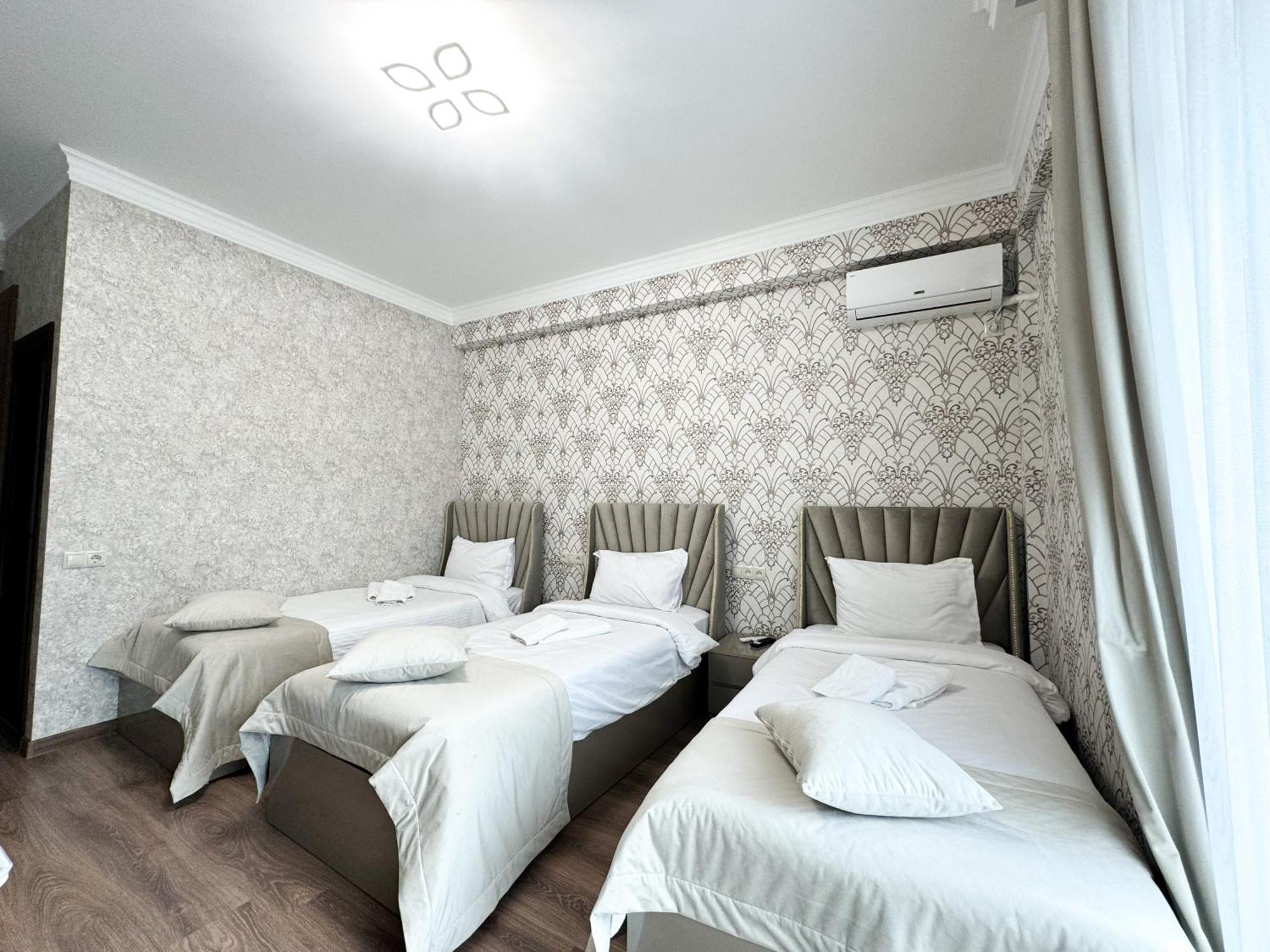 יירבאן Armenia Hotel חדר תמונה