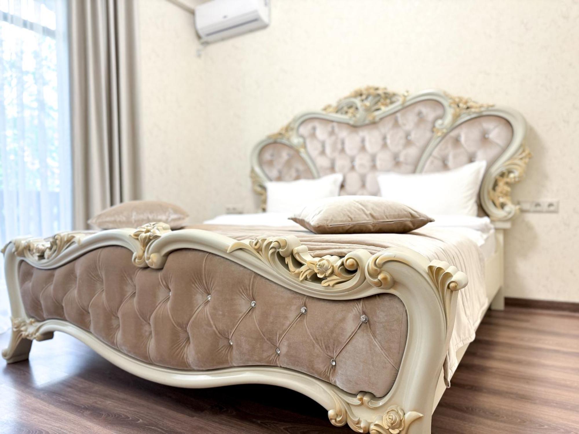יירבאן Armenia Hotel מראה חיצוני תמונה
