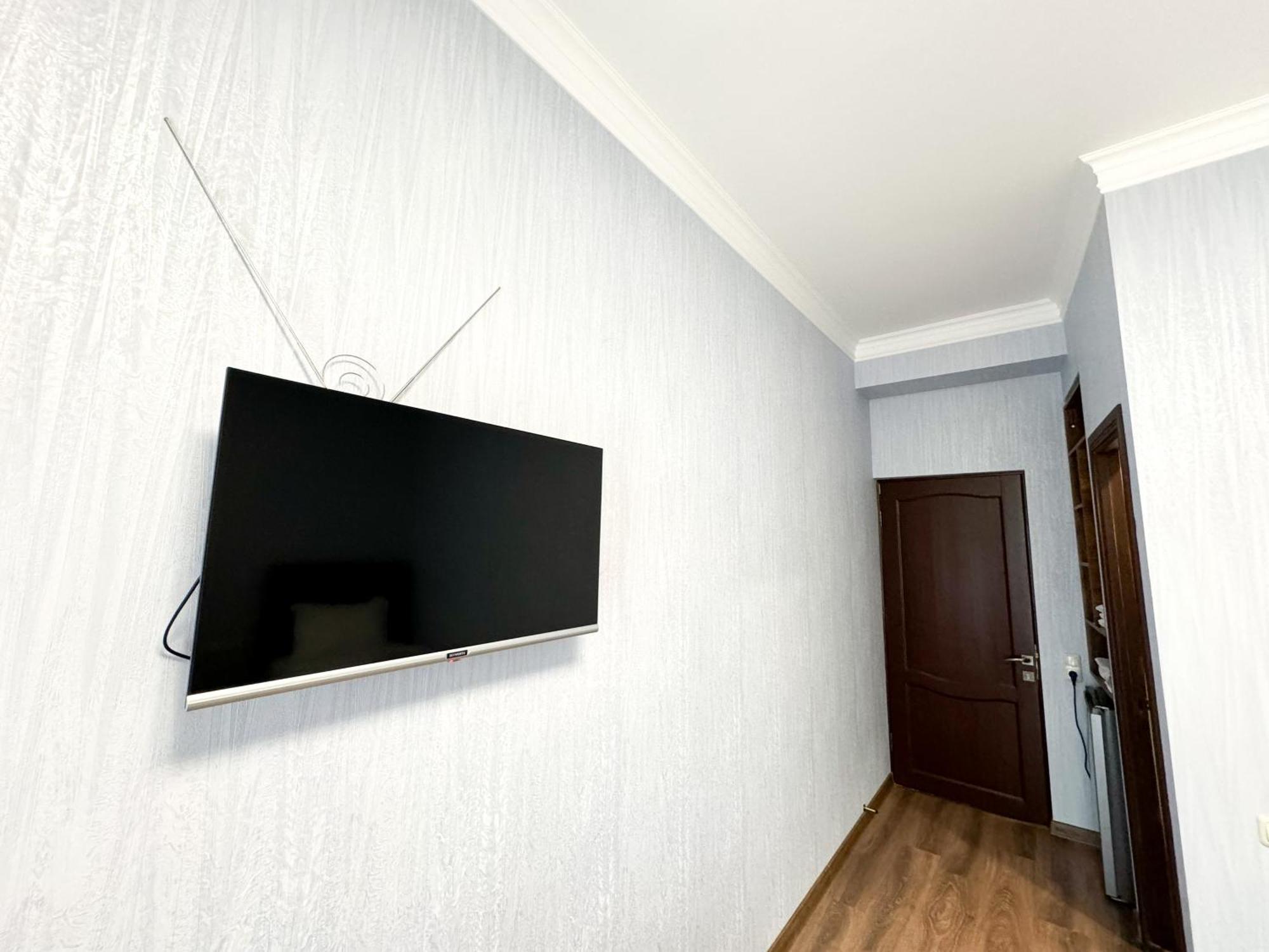 יירבאן Armenia Hotel מראה חיצוני תמונה