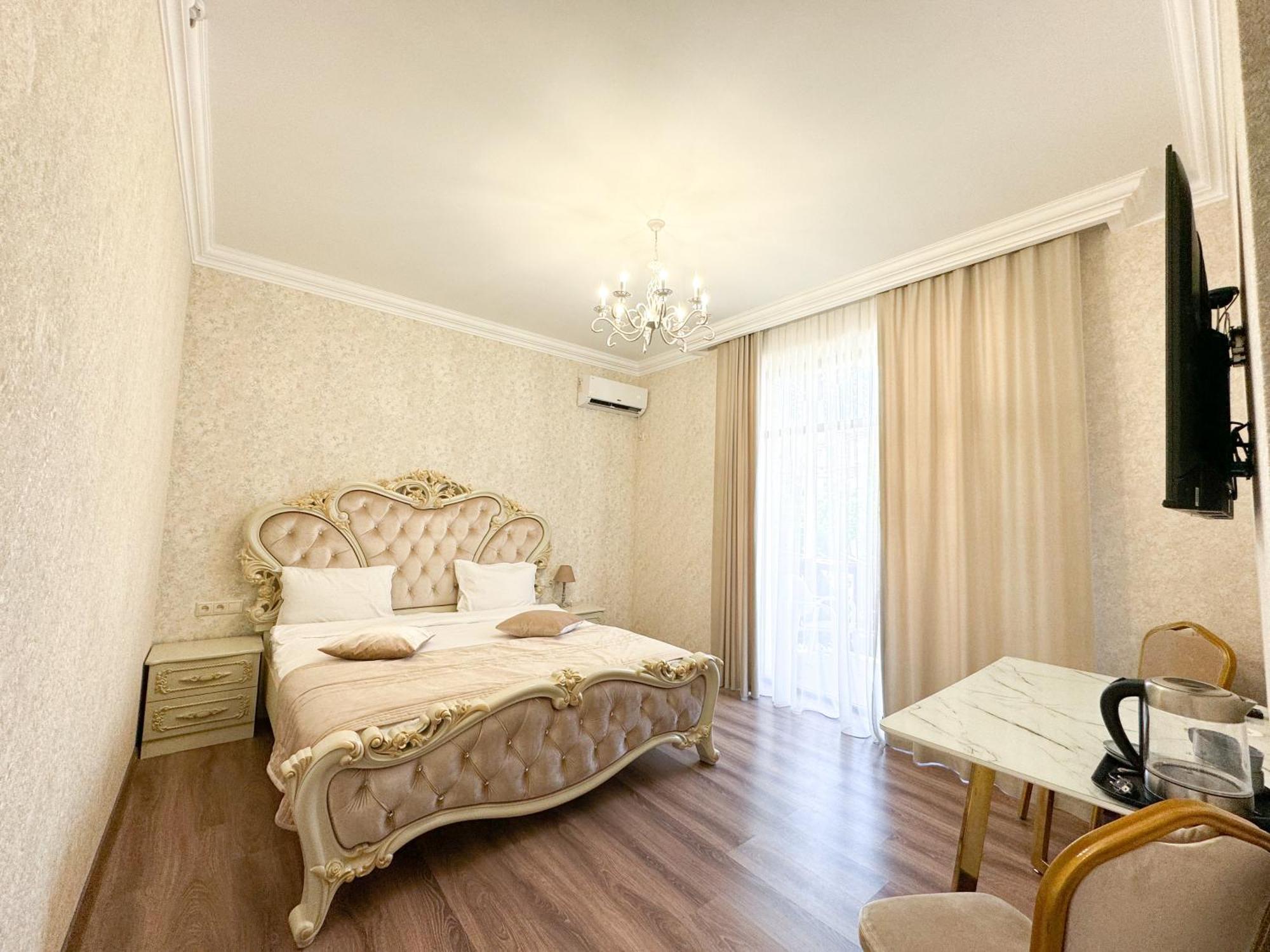 יירבאן Armenia Hotel מראה חיצוני תמונה