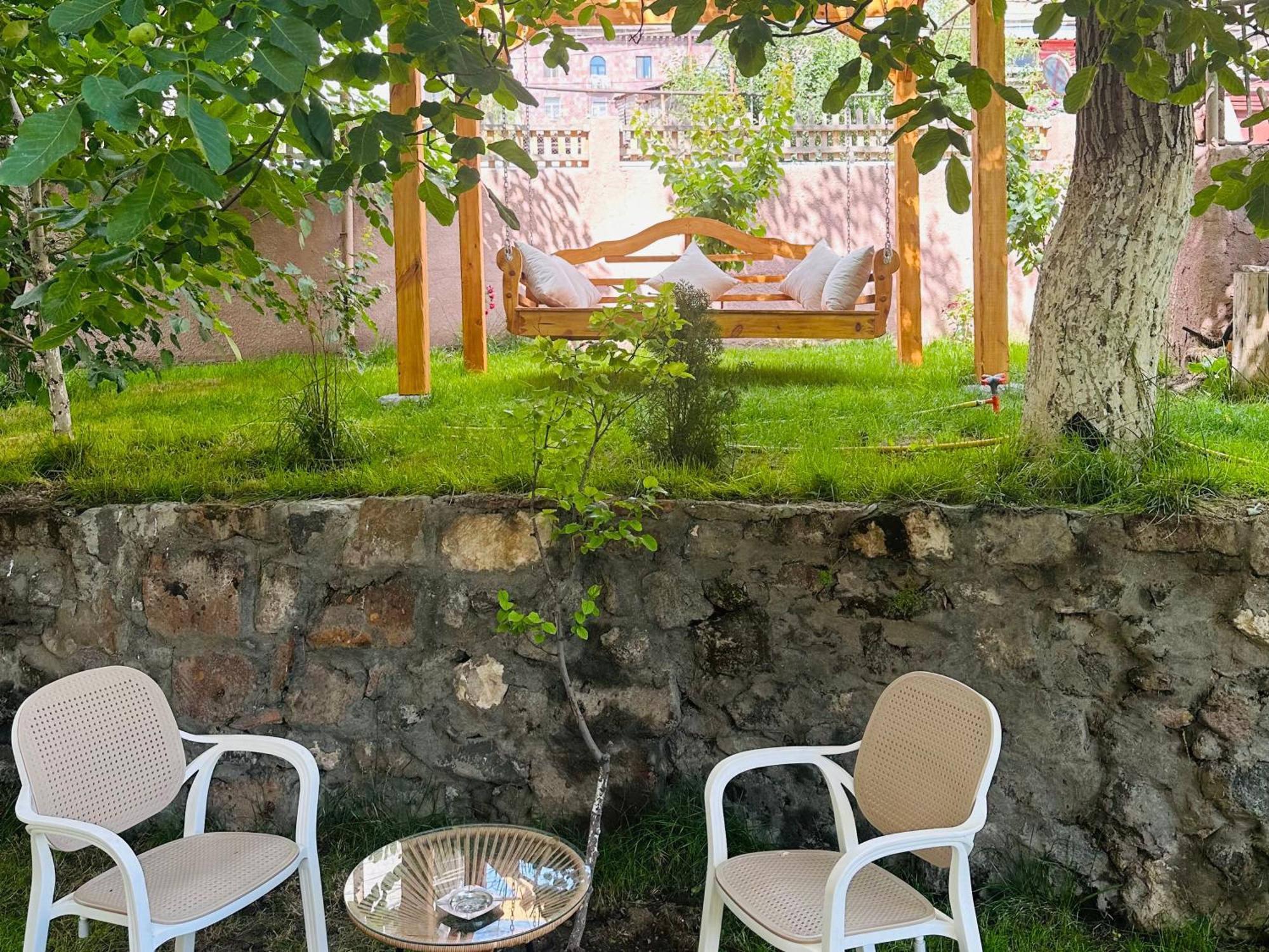 יירבאן Armenia Hotel מראה חיצוני תמונה